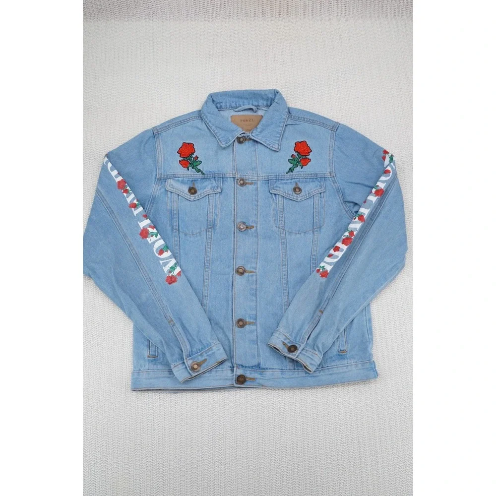 Rue 21 Jean Jacket Womens Small Blue Denim‎ Rose Worldwide Graphic Trucker